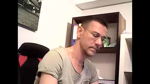 onlyprivate m35 online show from 21, 4, 2026