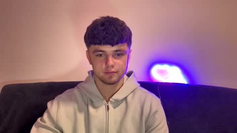 Snapshot of onyiix_ chatting on 7, 11, 2025 Mike online show from 7, 11, 2025