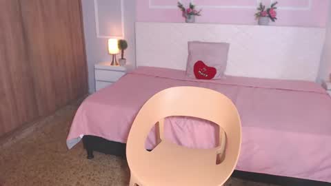 Ora Larson online show from 5, 12, 2024