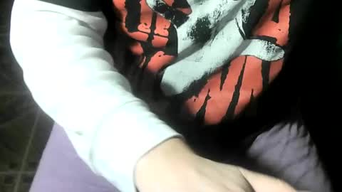 Snapshot of ore_cam chatting on 11, 7, 2026 Ore online show from 11, 7, 2026