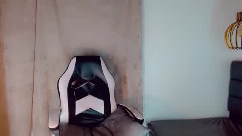 Oriana braom online show from 25, 2, 2025