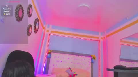 OrianaDollx online show from 9, 2, 2026