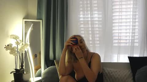 Snapshot of orianawade chatting on 13, 7, 2026 orianawade online show from 13, 7, 2026