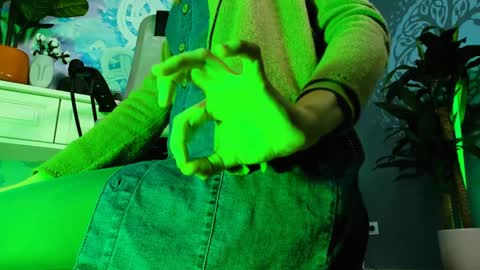 Snapshot of orianna_blade chatting on 30, 12, 2024 Orianna - Hi Im into geek culture cosplay crafting LARP games. Shall we play DnD online show from 30, 12, 2024