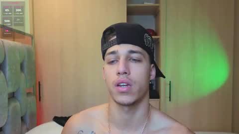 Orionblaze 69  online show from 18, 12, 2025