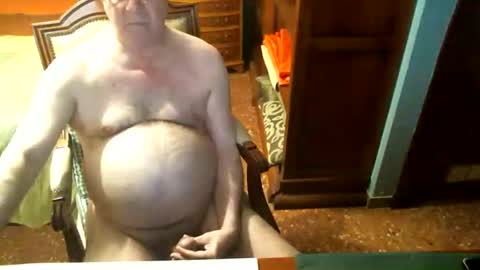 Snapshot of oscarw chatting on 12, 12, 2024 Oscar online show from 12, 12, 2024