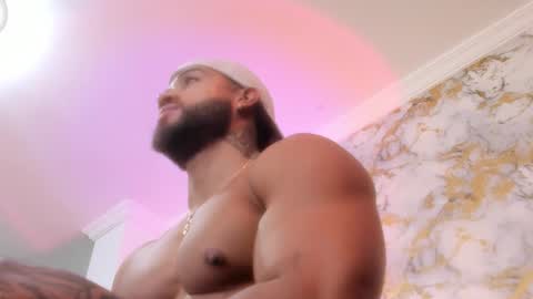 Snapshot of osher_cox chatting on 9, 3, 2025 osher_cox online show from 9, 3, 2025