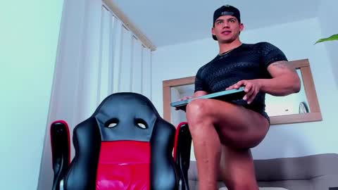 Snapshot of oskar_ford21 chatting on 4, 3, 2025 Oskar Ford NEW ACCOUNT online show from 4, 3, 2025