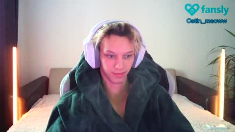 Ostin online show from 3, 2, 2025