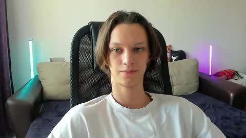 Snapshot of ostin_meoww chatting on 3, 6, 2026 Ostin online show from 3, 6, 2026