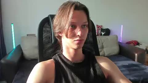 Snapshot of ostin_meoww chatting on 14, 6, 2026 Ostin online show from 14, 6, 2026