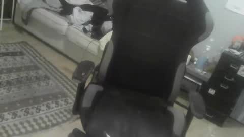 ouinnybis195625 online show from 30, 1, 2025