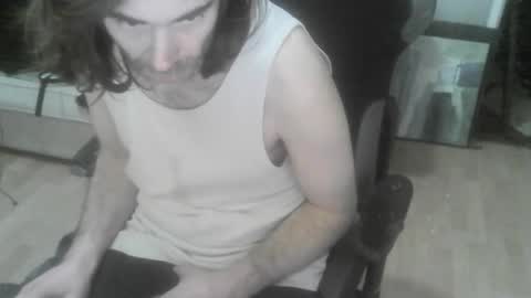 ouinnybis195625 online show from 3, 2, 2025