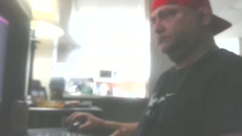 Snapshot of ouiostie chatting on 3, 12, 2025 Vraiment la online show from 3, 12, 2025