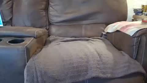 outdoorsmanmark71 online show from 29, 3, 2026