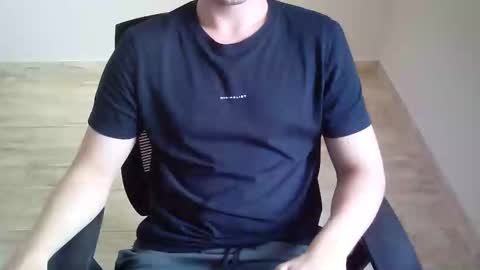 Snapshot of outroemail1807 chatting on 19, 3, 2026 outroemail1807 online show from 19, 3, 2026