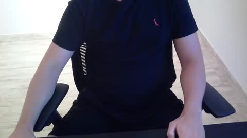 Snapshot of outroemail1807 chatting on 7, 4, 2026 outroemail1807 online show from 7, 4, 2026