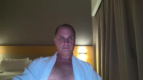 Snapshot of over50dad chatting on 21, 4, 2026 Over50Dad online show from 21, 4, 2026