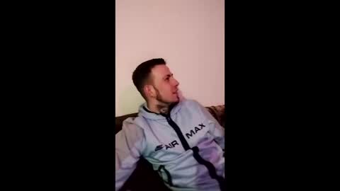 Owen kayz online show from 26, 3, 2026