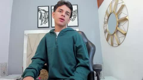 Snapshot of owen__johnson chatting on 8, 10, 2025 Owen Johnson online show from 8, 10, 2025