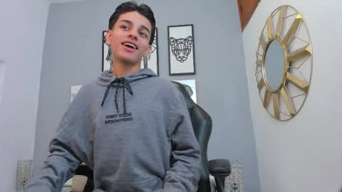 Snapshot of owen__johnson chatting on 9, 10, 2025 Owen Johnson online show from 9, 10, 2025