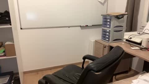 hotcouple online show from 28, 1, 2025