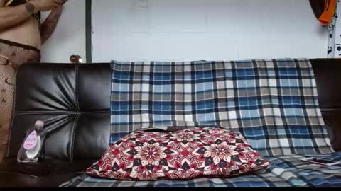 Jeannifer online show from 21, 9, 2025