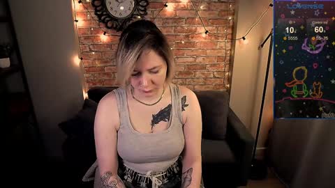 ozalin_green online show from 20, 1, 2025