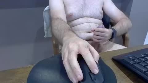 Snapshot of ozcurious chatting on 20, 9, 2025 ozcurious online show from 20, 9, 2025