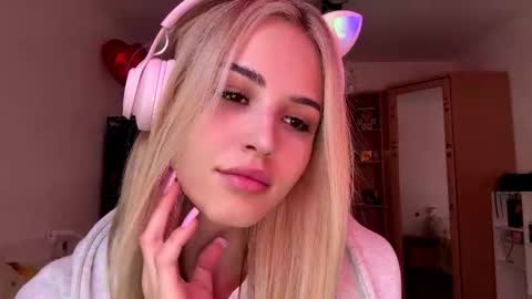 Snapshot of ozellagranville chatting on 26, 2, 2026 Eva online show from 26, 2, 2026