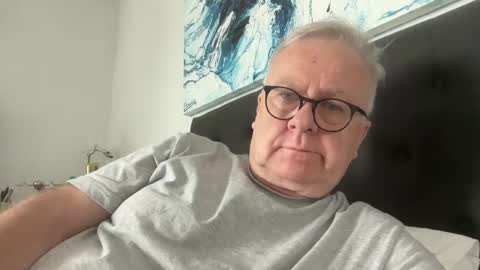 Snapshot of ozhairybearxxxx chatting on 23, 1, 2025 ozhairybearxxxx online show from 23, 1, 2025