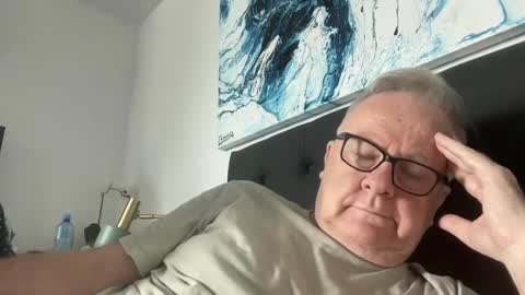 Snapshot of ozhairybearxxxx chatting on 9, 3, 2025 ozhairybearxxxx online show from 9, 3, 2025