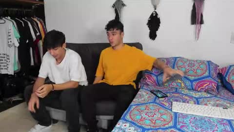 Snapshot of p_jhon chatting on 28, 10, 2025 P online show from 28, 10, 2025