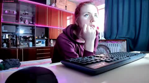 Ella online show from 21, 2, 2025