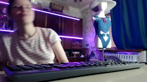Snapshot of pa1e_pr1ncess chatting on 14, 5, 2026 Ella online show from 14, 5, 2026