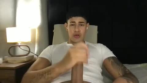 Snapshot of pablo_boston chatting on 6, 1, 2025 Javi online show from 6, 1, 2025