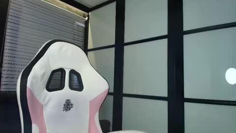 Snapshot of paigejayden chatting on 6, 3, 2025 Paige online show from 6, 3, 2025