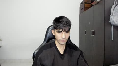 Snapshot of pakun_ chatting on 4, 1, 2025 pakun_ online show from 4, 1, 2025