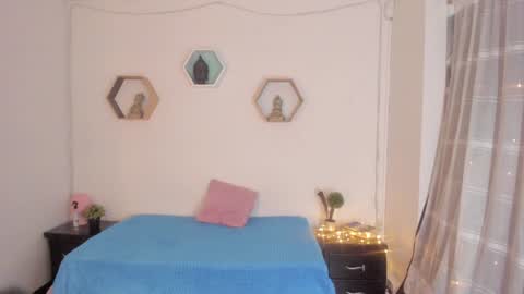 Paloma  online show from 9, 1, 2025