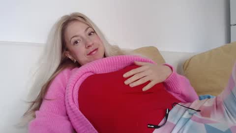 Snapshot of pam_fans chatting on 17, 12, 2024 BABE online show from 17, 12, 2024