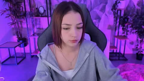Snapshot of pambeeslyy chatting on 6, 10, 2025 Pam online show from 6, 10, 2025