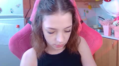 Snapshot of pambeeslyy chatting on 10, 3, 2026 Pam online show from 10, 3, 2026