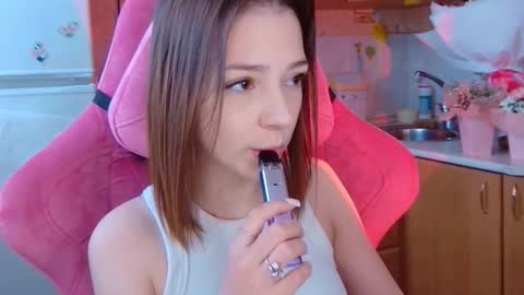 Snapshot of pambeeslyy chatting on 12, 3, 2026 Pam online show from 12, 3, 2026