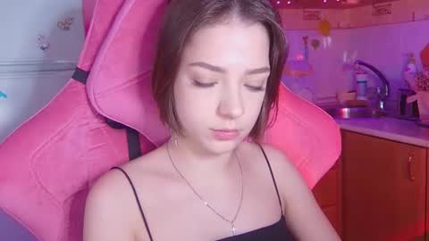 Snapshot of pambeeslyy chatting on 23, 6, 2026 Pam online show from 23, 6, 2026