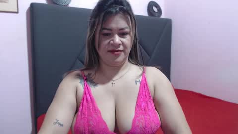 Snapshot of pamela_echeverria chatting on 13, 9, 2025 pamela_echeverria online show from 13, 9, 2025