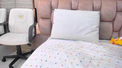 Pamela West online show from 23, 2, 2025