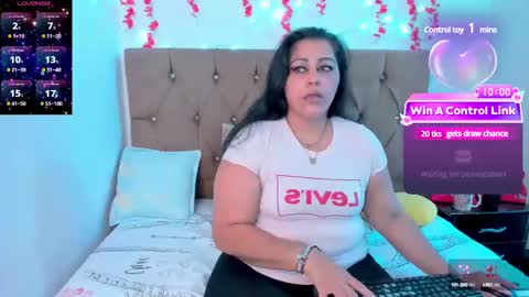 Snapshot of pamelaasshorny chatting on 7, 1, 2025 Pamela online show from 7, 1, 2025