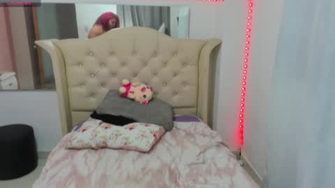 Snapshot of pamelavillaloboss chatting on 12, 12, 2024 Pamela Villalobos online show from 12, 12, 2024