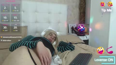 Snapshot of pantera_white chatting on 11, 5, 2026 pantera_white online show from 11, 5, 2026