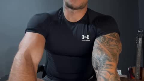 Snapshot of panther_style chatting on 24, 9, 2025 Oleg online show from 24, 9, 2025